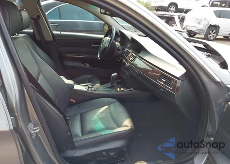 2009 BMW 3 Series xDrive из США, поврежденный, VIN WBAPL33599A406944